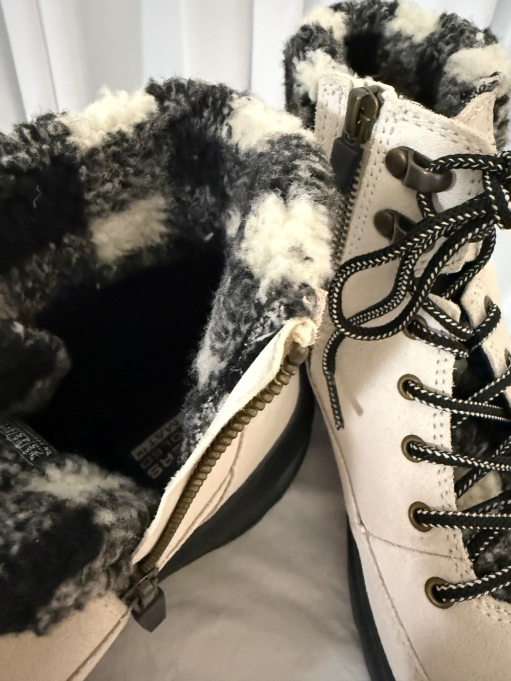 Skechers On-The-Go Glacial Ultra Suede Hiker Boots Cream 7.5 NWOT - Picture 14 of 16